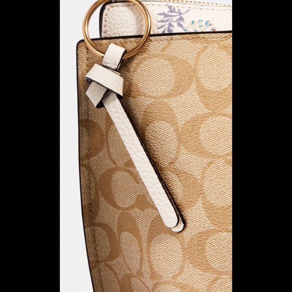 Coach May Tote Signature Canvas Dandelion Flrl Pnt - Picture 5 of 16